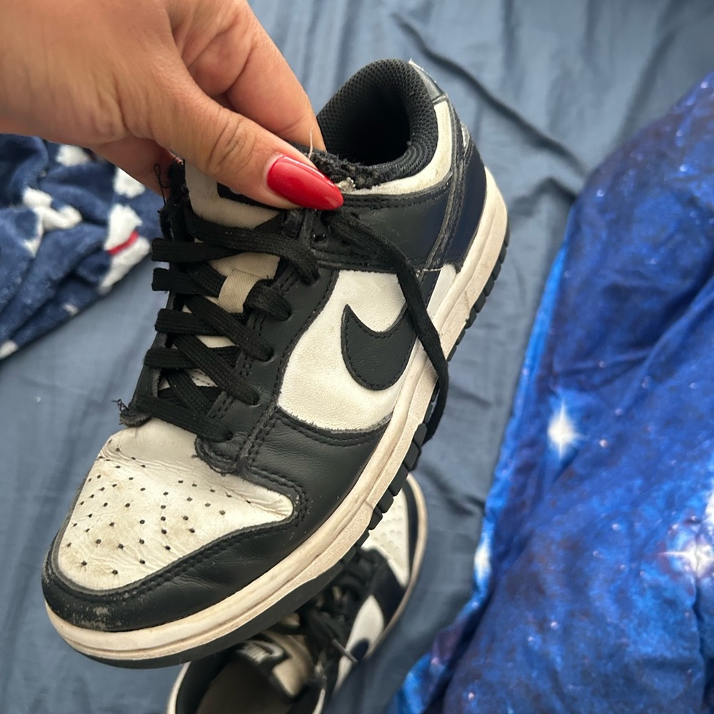 Nike Women's Black and white  pandas